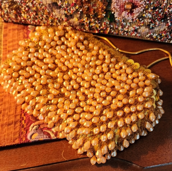 VINTAGE 1960s DEBBIE Gold Beige Faux Pearl Beaded Evening Bag Made in Hong Kong - Picture 16 of 16